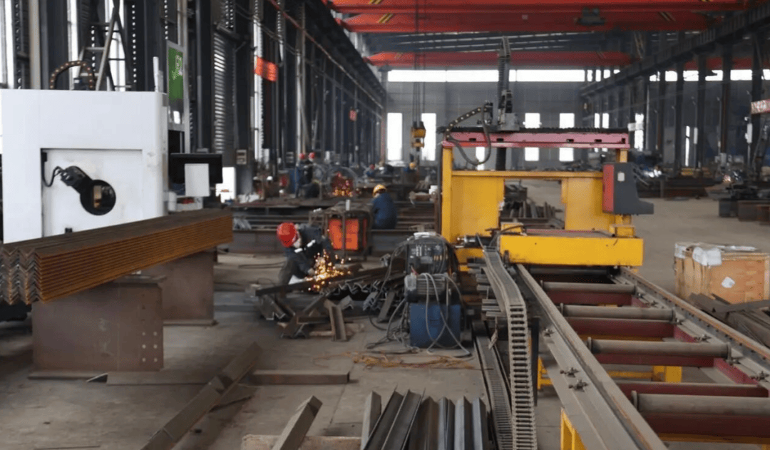 嘉魚(yú)鋼構(gòu)新紀(jì)元 年產(chǎn)能1萬(wàn)噸，產(chǎn)值1.3億元的機(jī)電工程設(shè)備生產(chǎn)基地